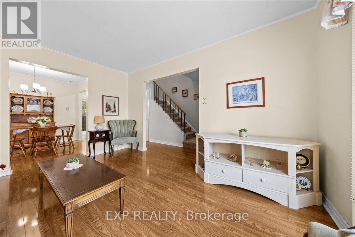 1971 Greenvale Lane