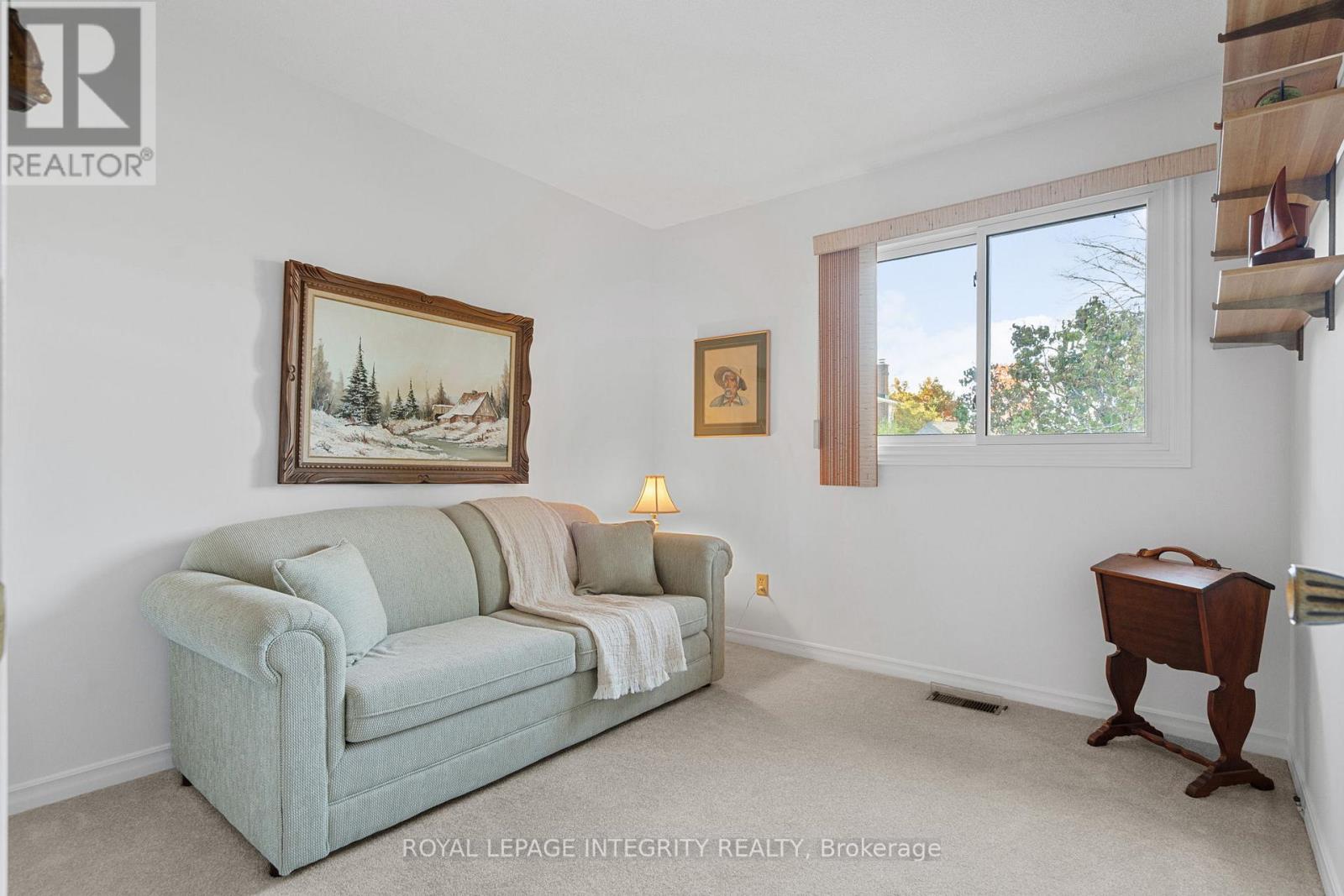 12 Wynford Avenue