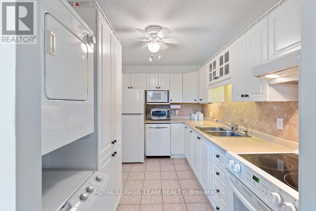 302 - 665 Bathgate Drive
