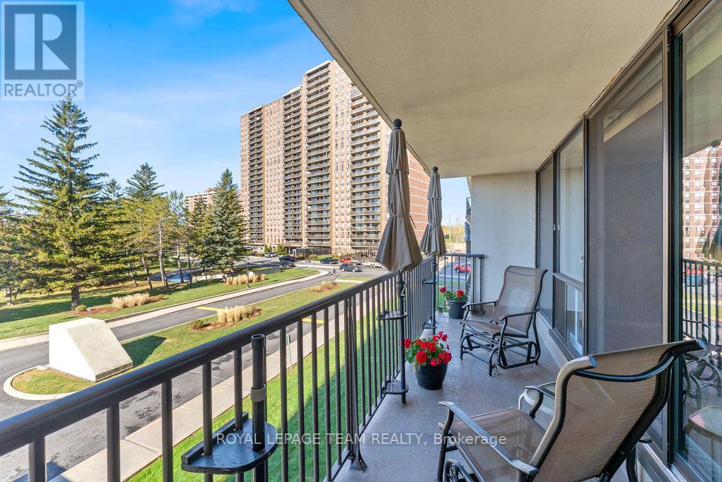 302 - 665 Bathgate Drive