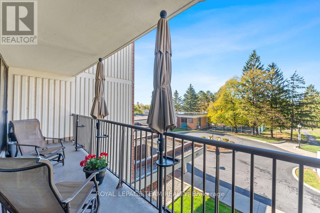 302 - 665 Bathgate Drive