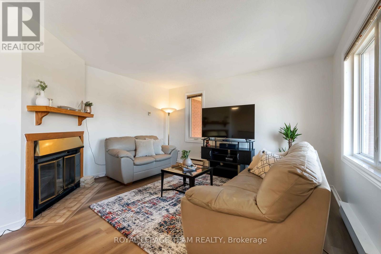 203 - 495 Canteval Terrace