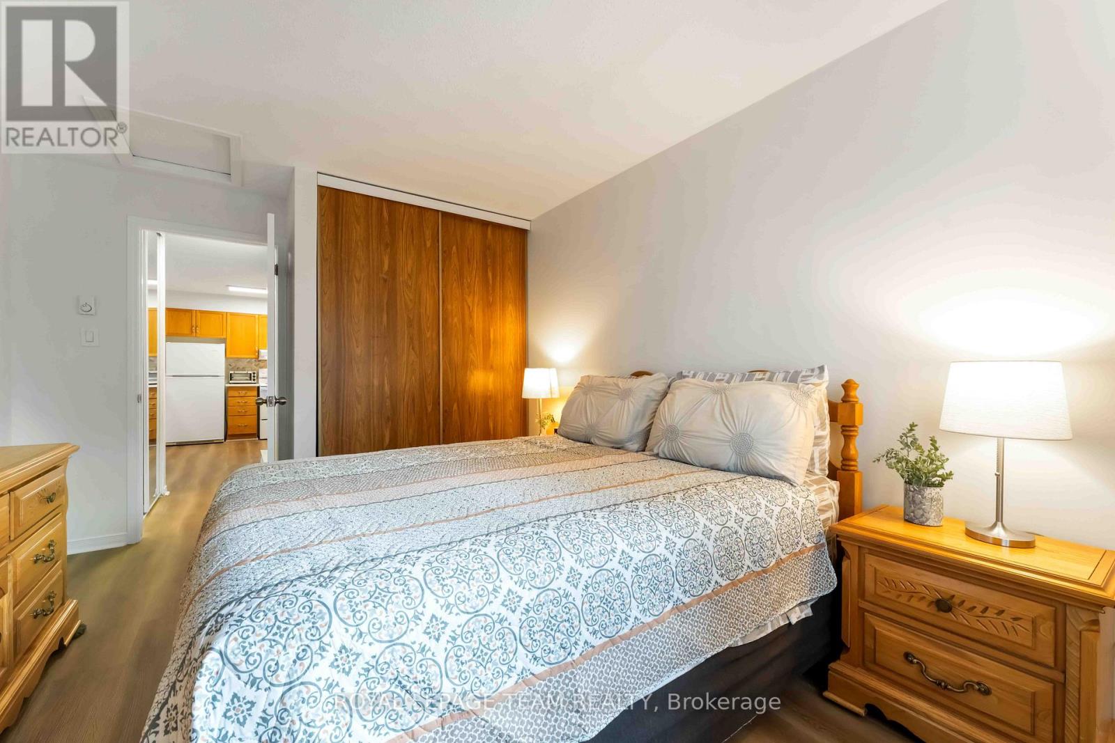203 - 495 Canteval Terrace