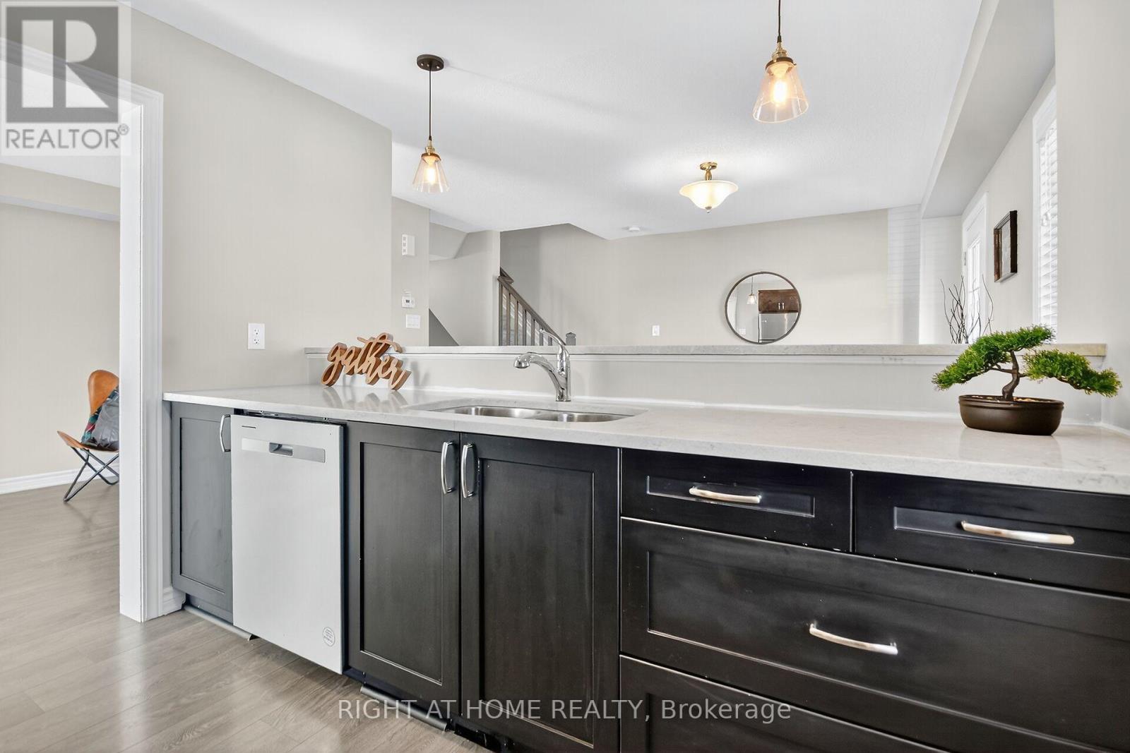 91 Buffalograss Crescent