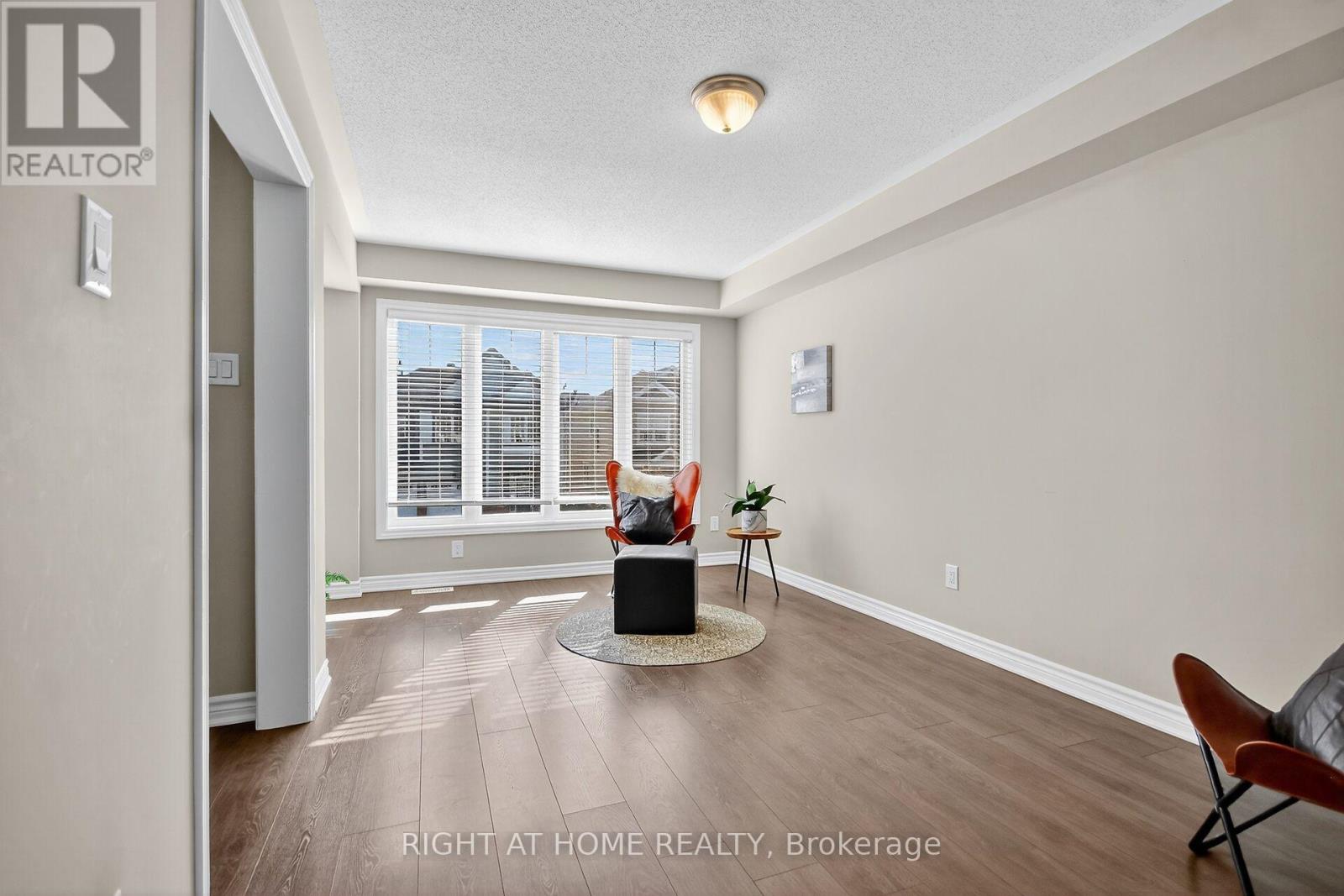 91 Buffalograss Crescent