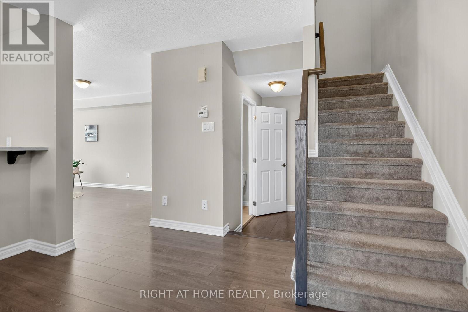 91 Buffalograss Crescent