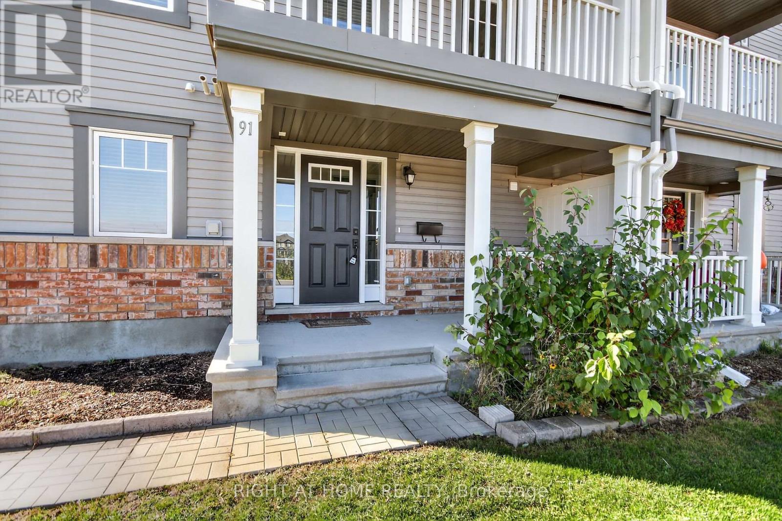 91 Buffalograss Crescent