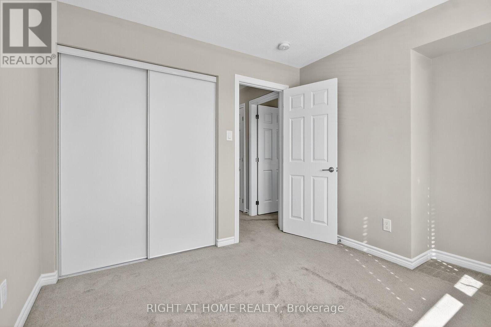 91 Buffalograss Crescent