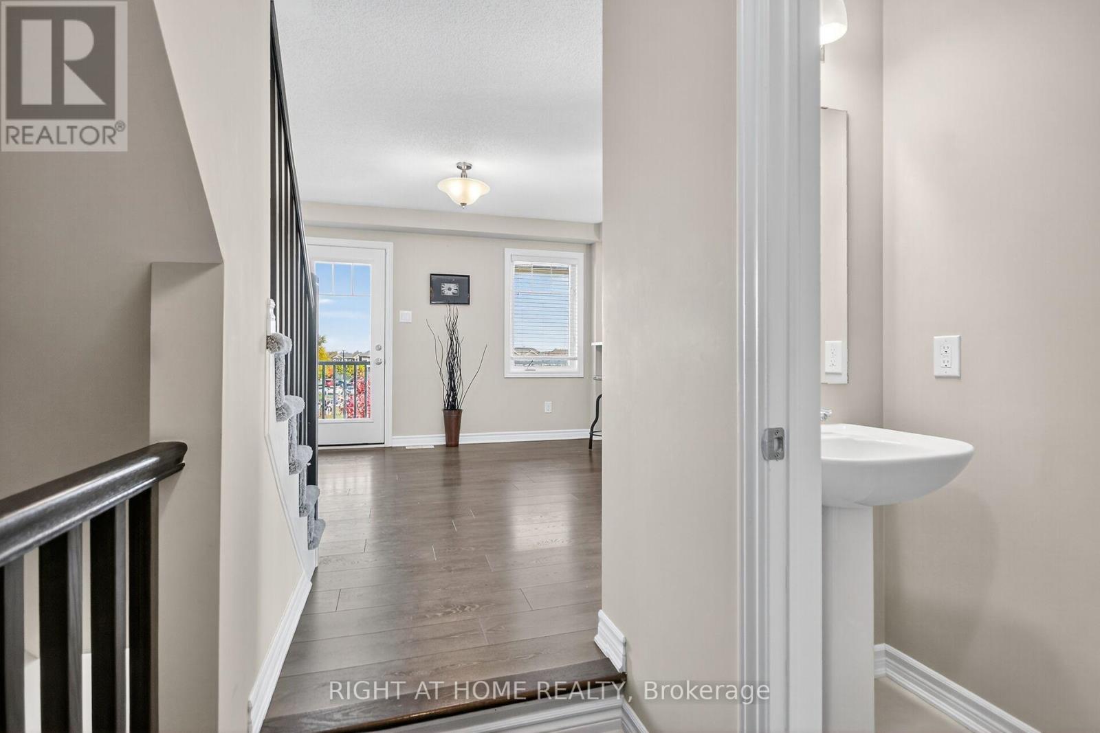 91 Buffalograss Crescent