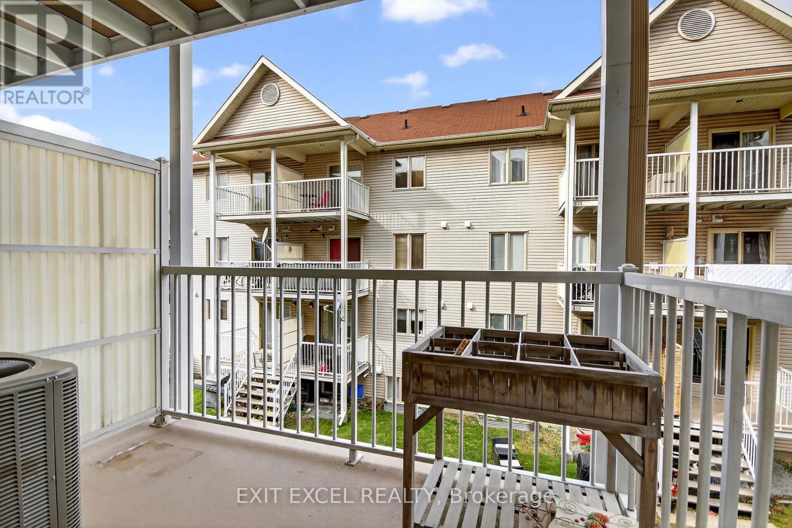 206 Keltie Private