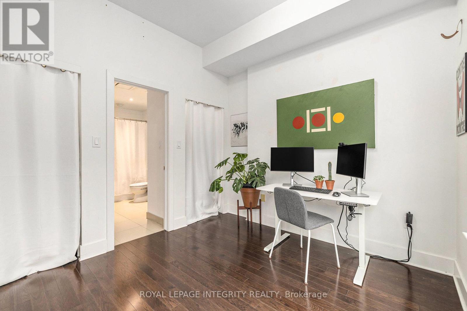 615 - 101 Richmond Road