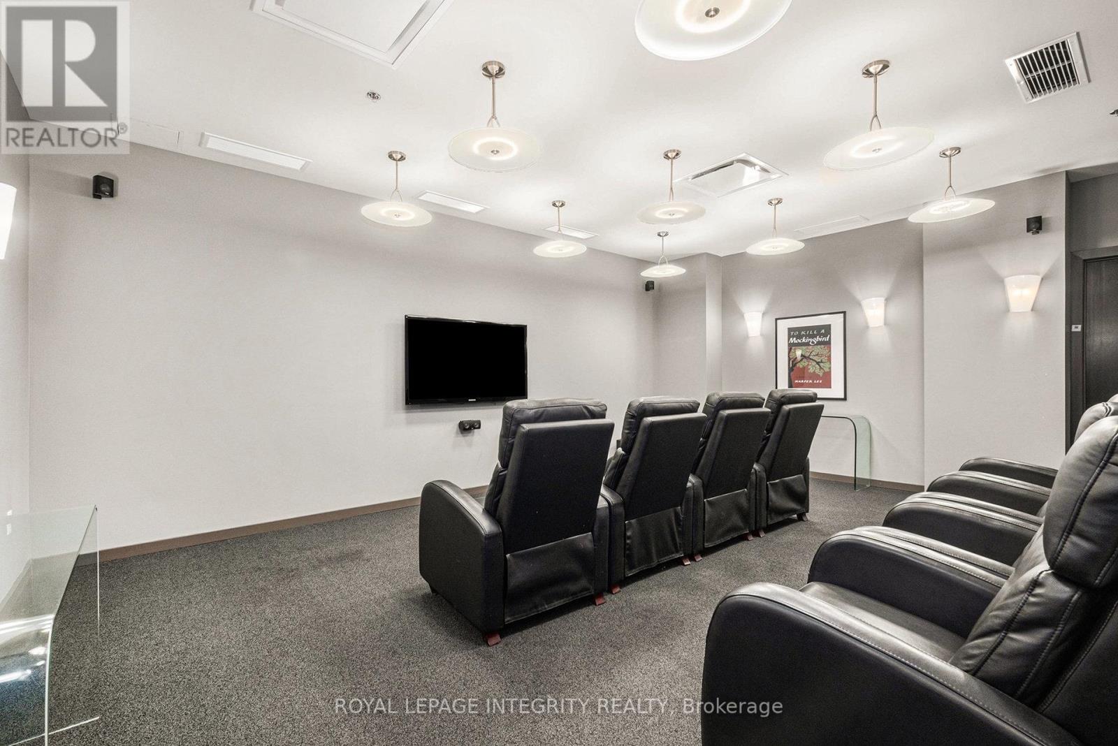 615 - 101 Richmond Road