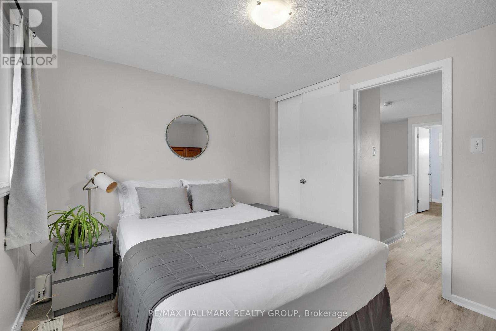 B - 479 Moodie Drive