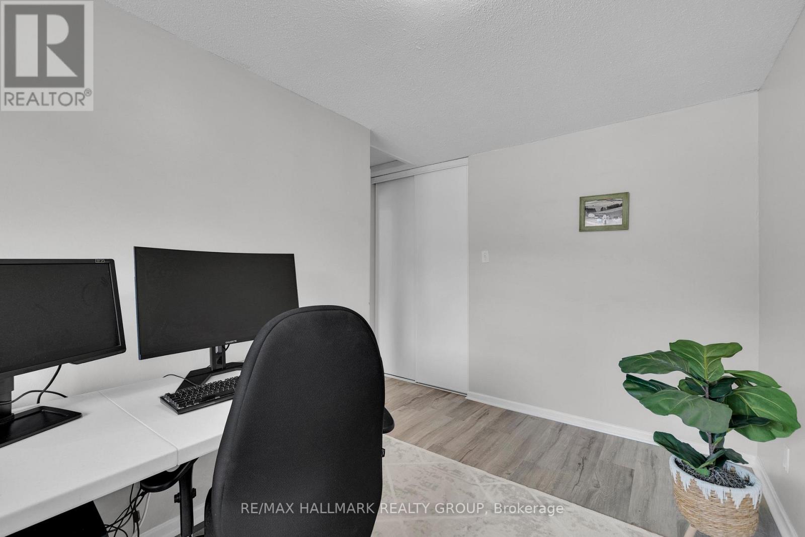 B - 479 Moodie Drive