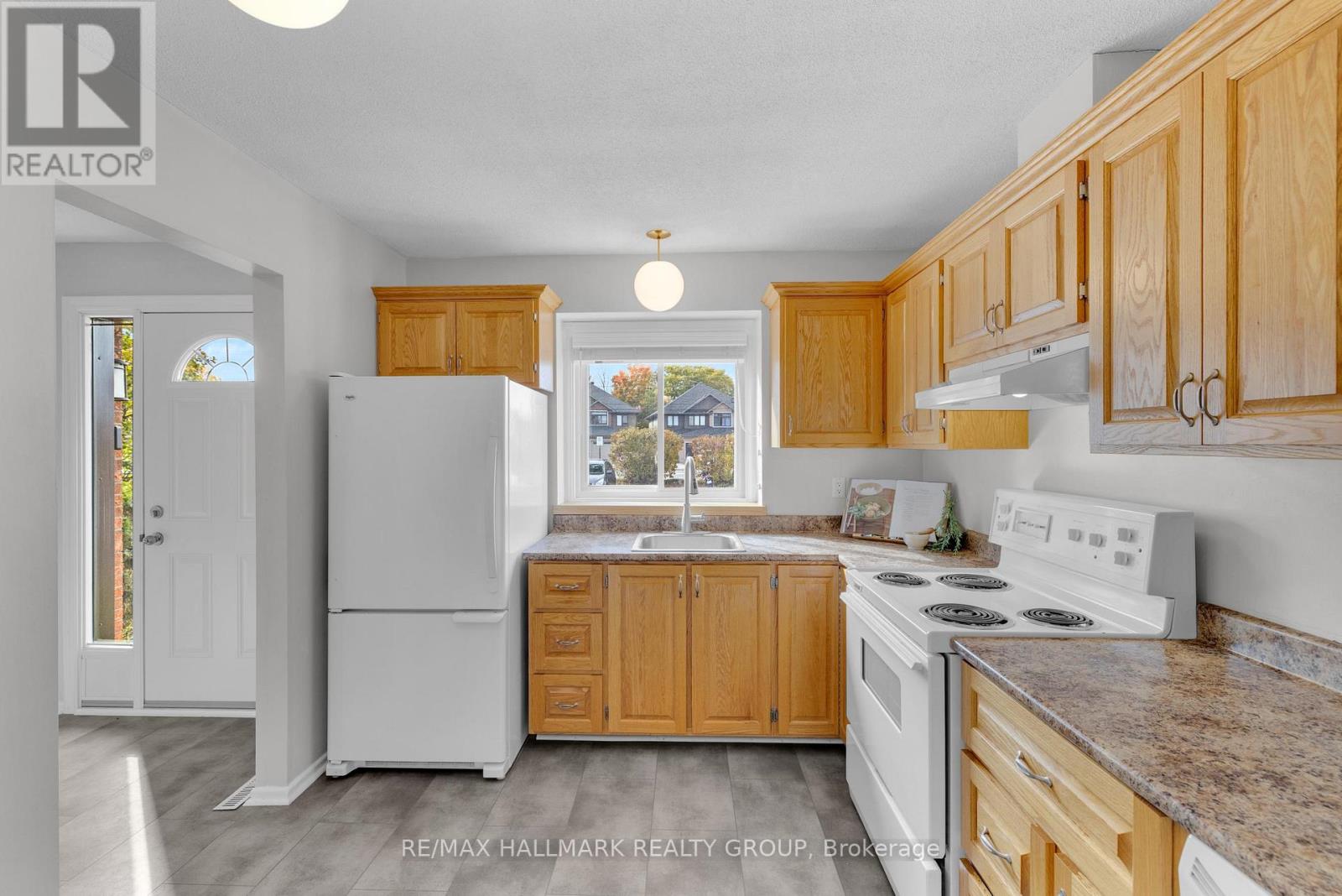 B - 479 Moodie Drive