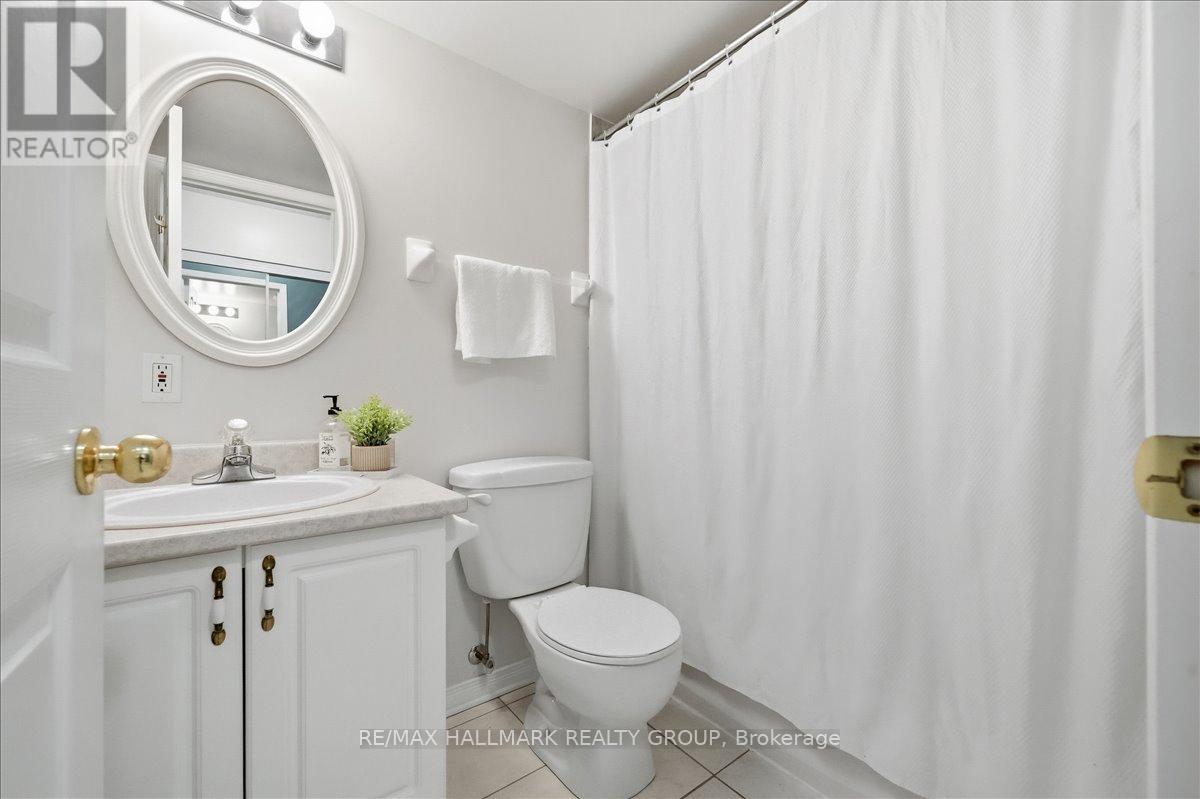 206 - 320 Centrum Boulevard