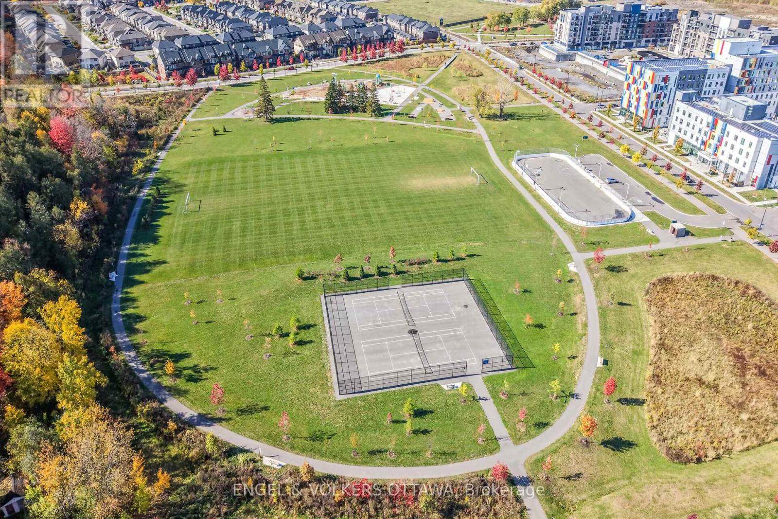 827 Kiniw Private Se