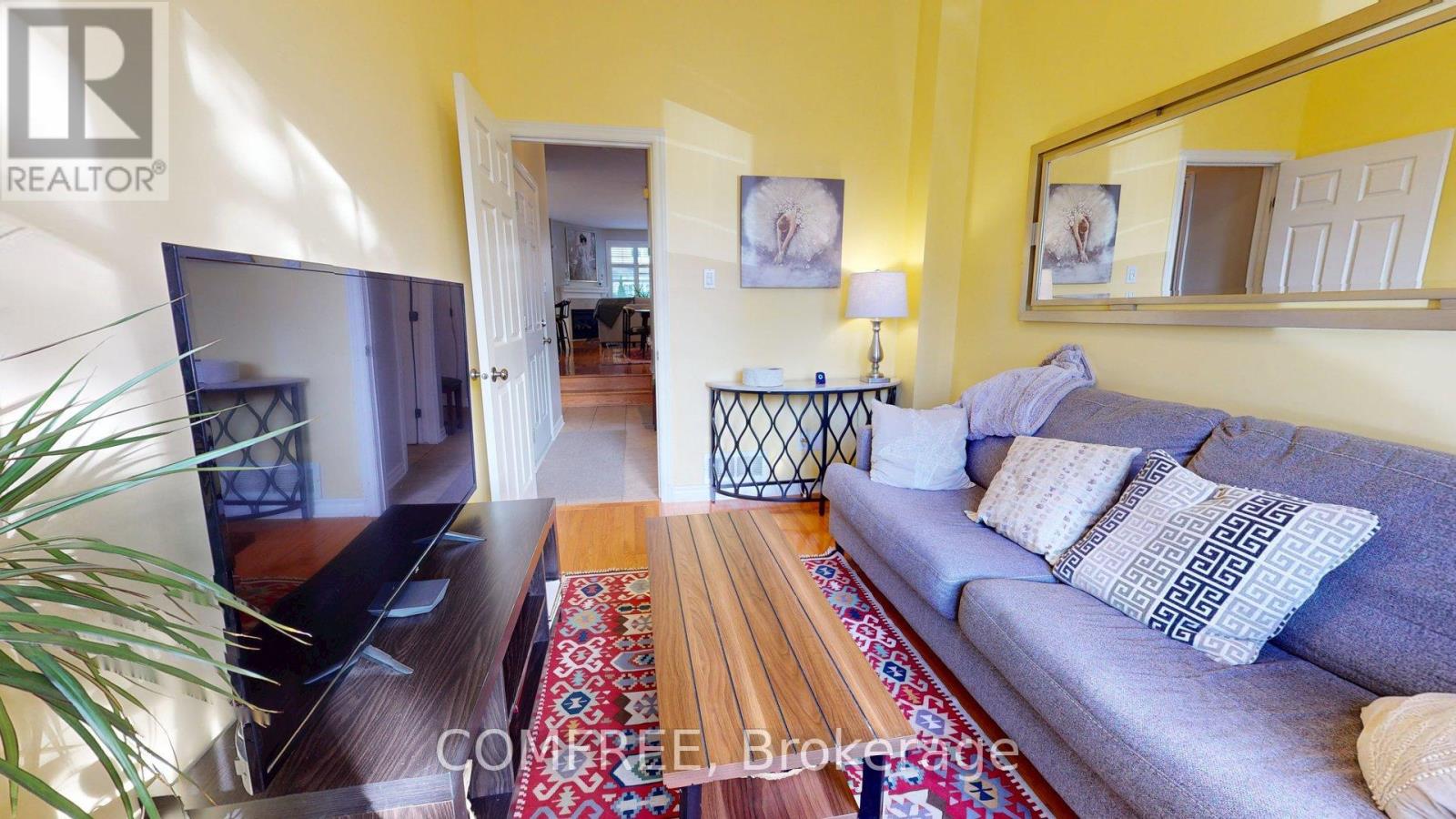 29d Cresthaven Drive