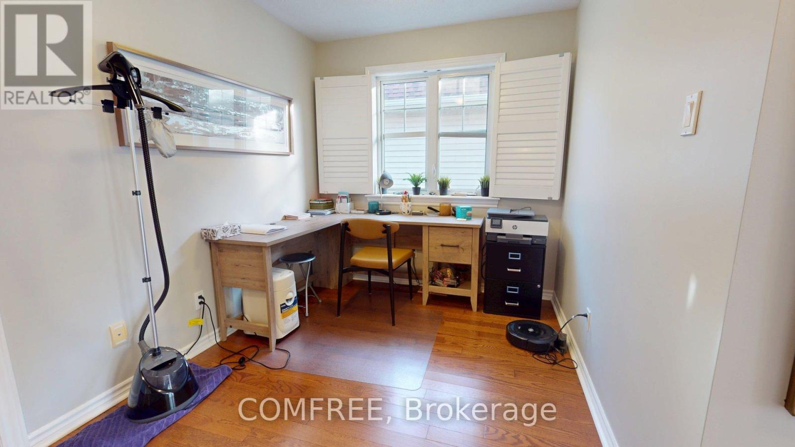 29d Cresthaven Drive