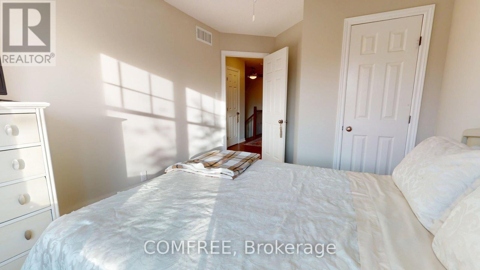 29d Cresthaven Drive