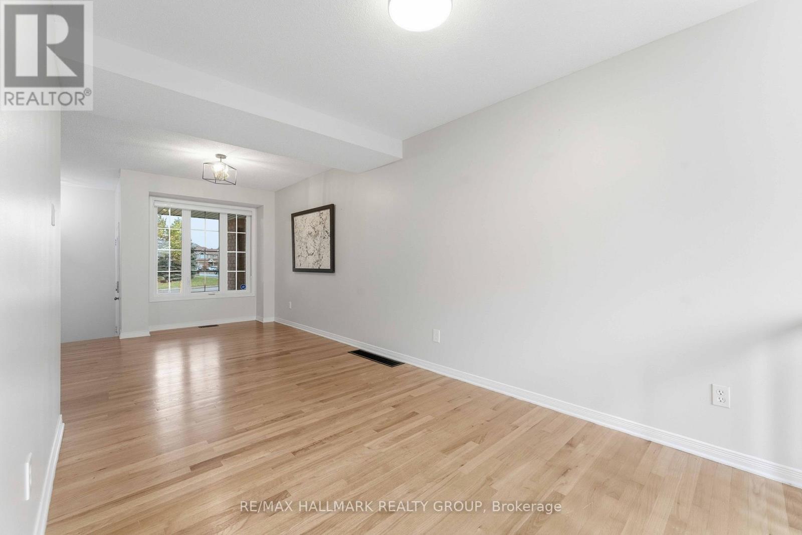 1072 Brasseur Crescent