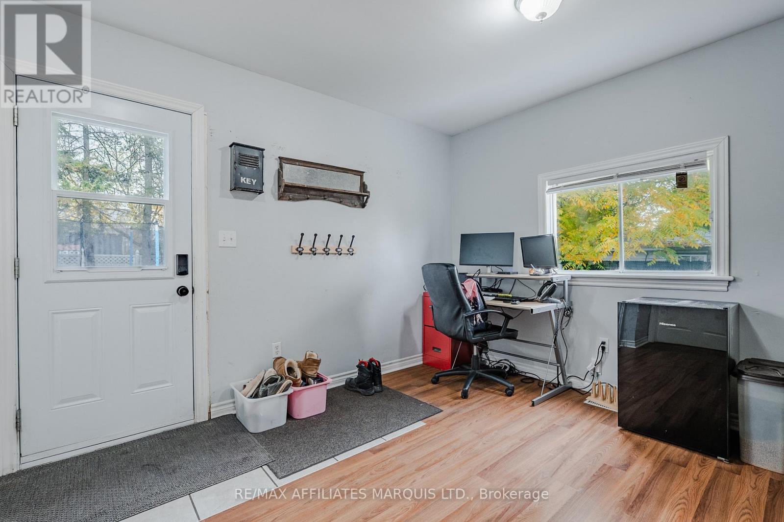 18 Mechanic Street W