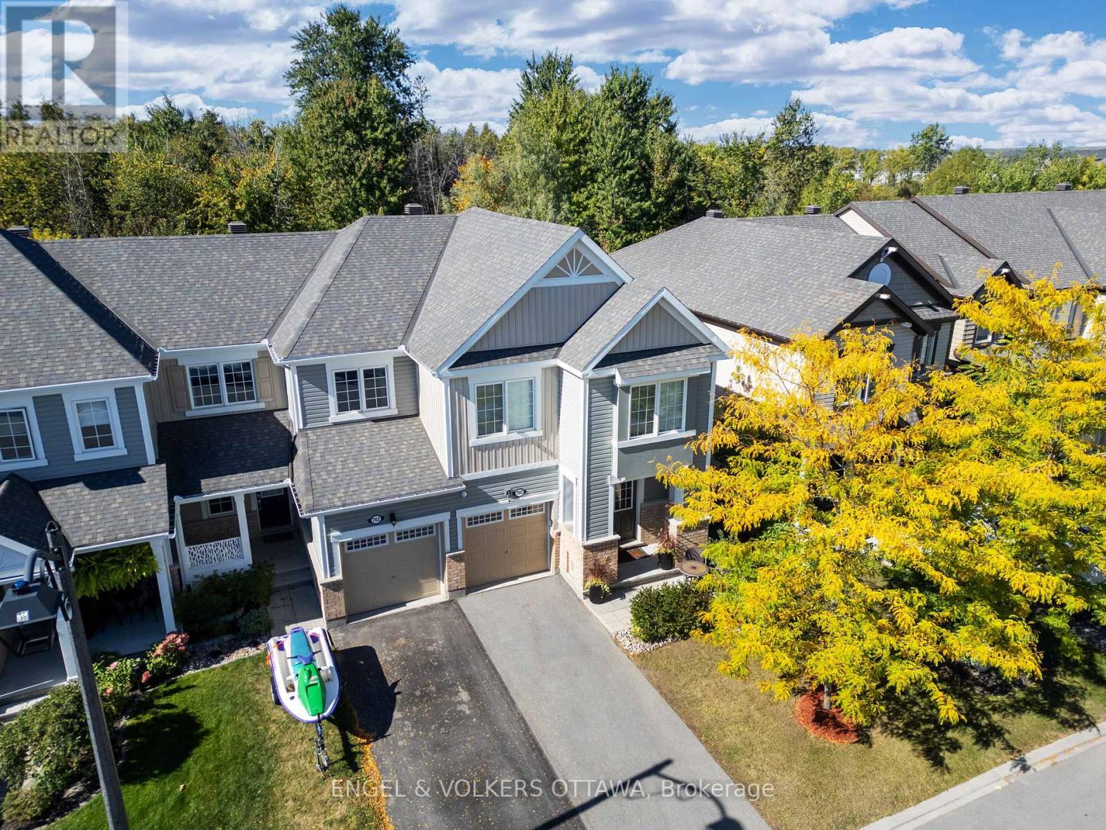 760 Mayfly Crescent