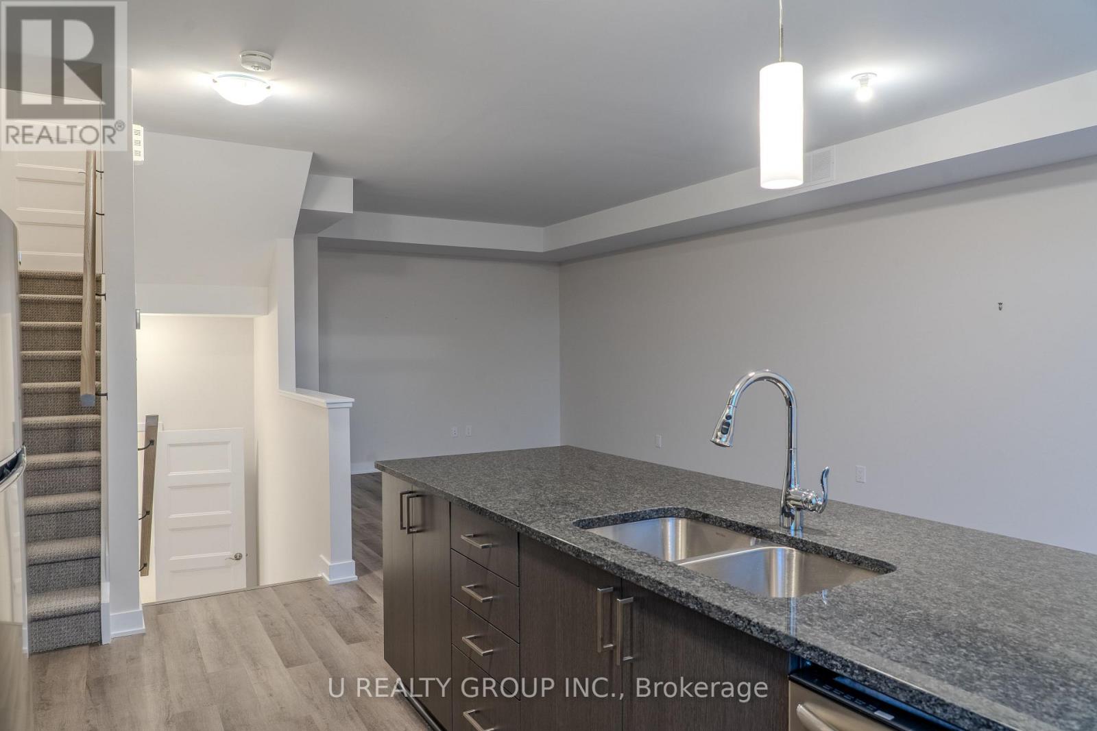 507 Lourmarin Pvt Private N