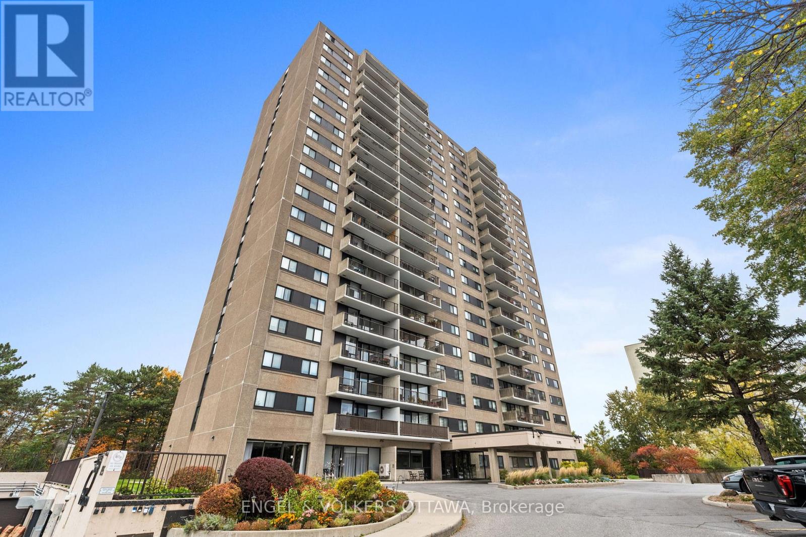 1007 - 1195 Richmond Road