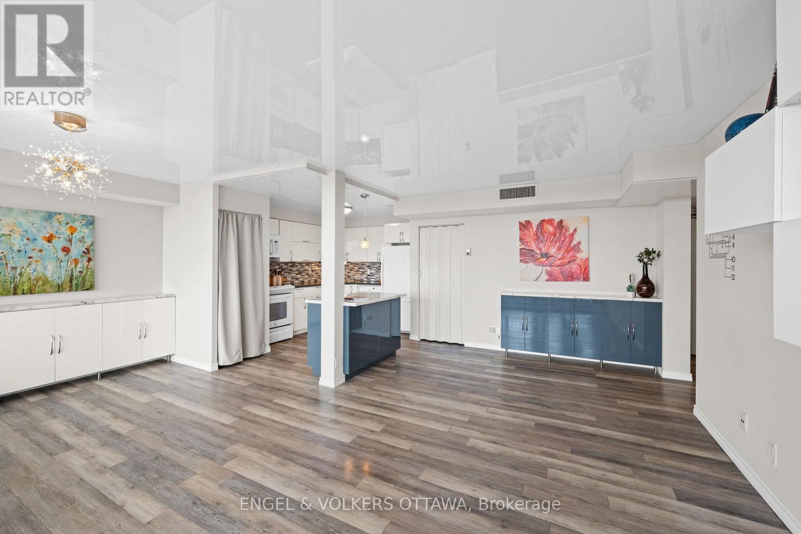 1007 - 1195 Richmond Road