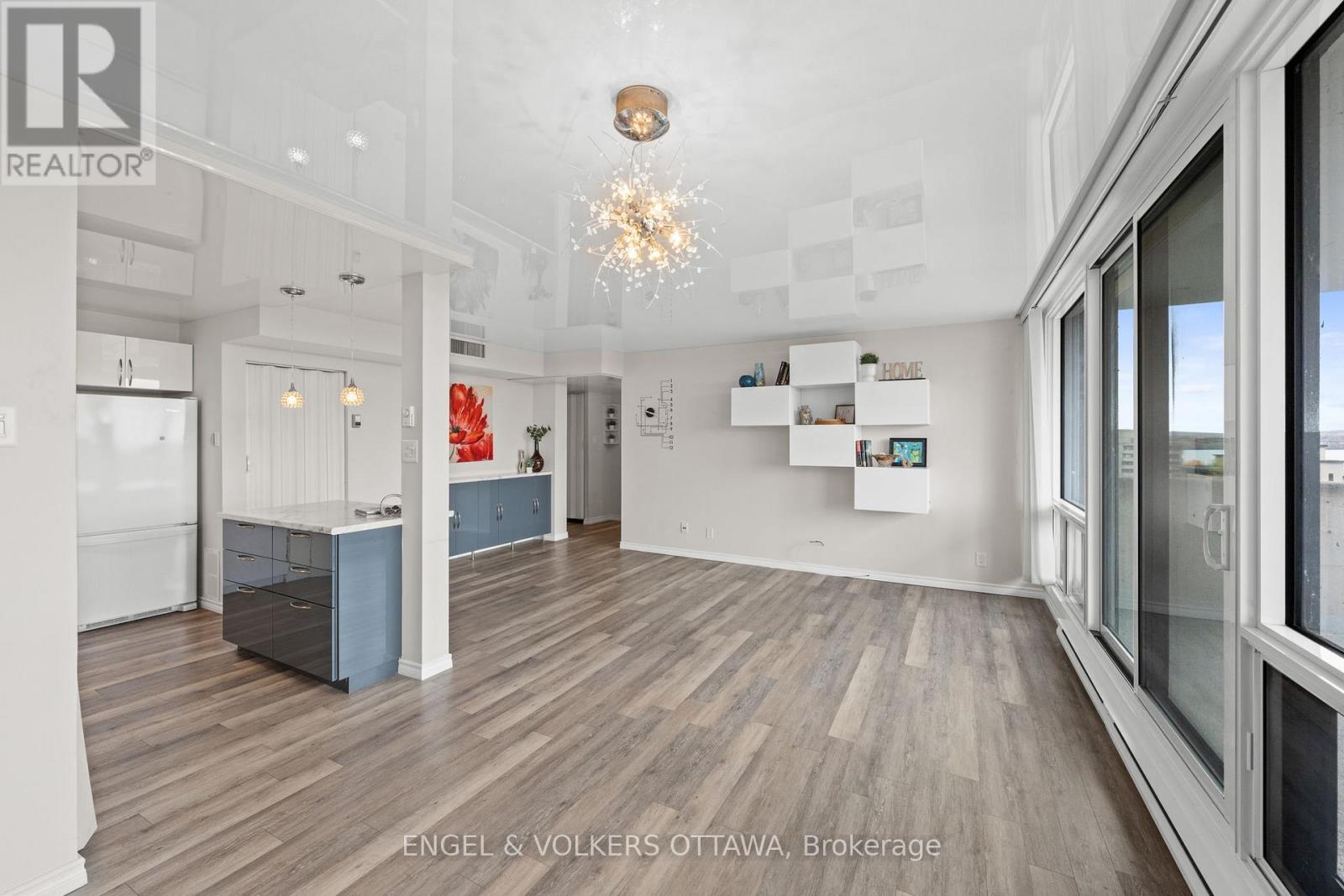 1007 - 1195 Richmond Road