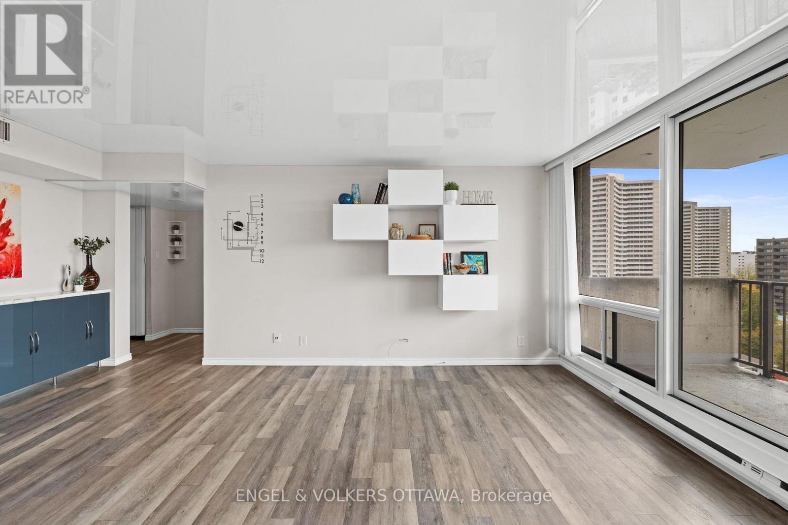 1007 - 1195 Richmond Road