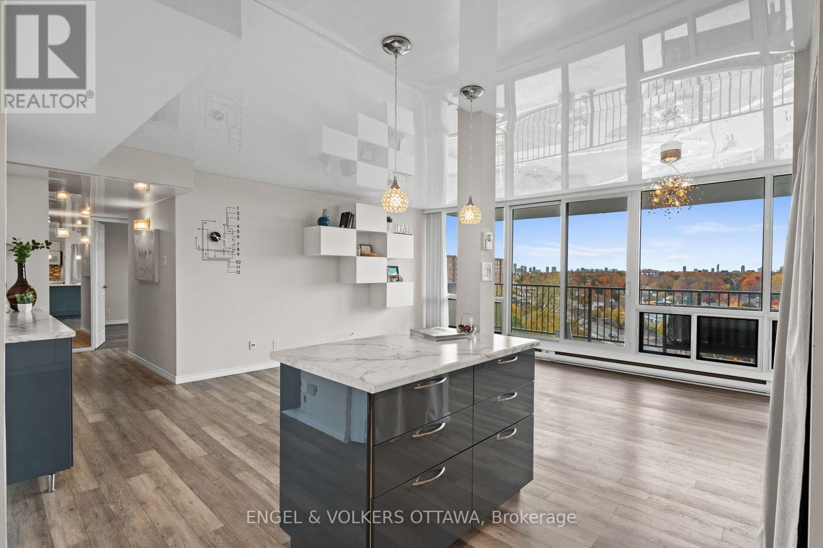 1007 - 1195 Richmond Road