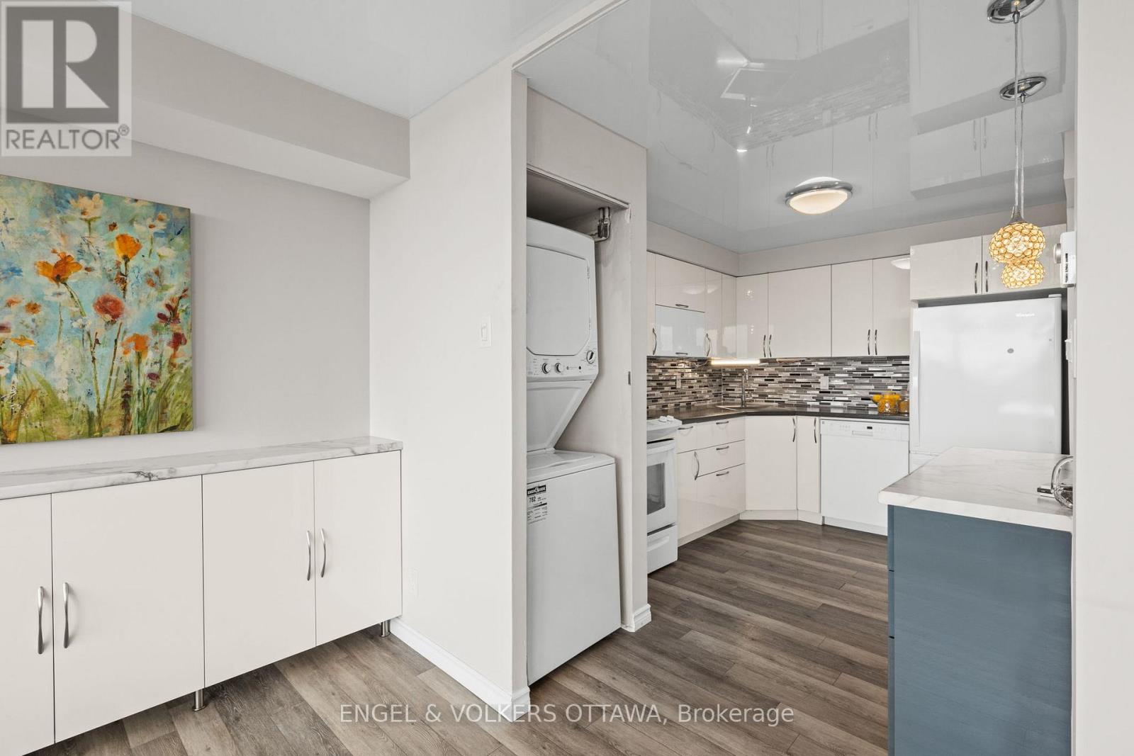 1007 - 1195 Richmond Road