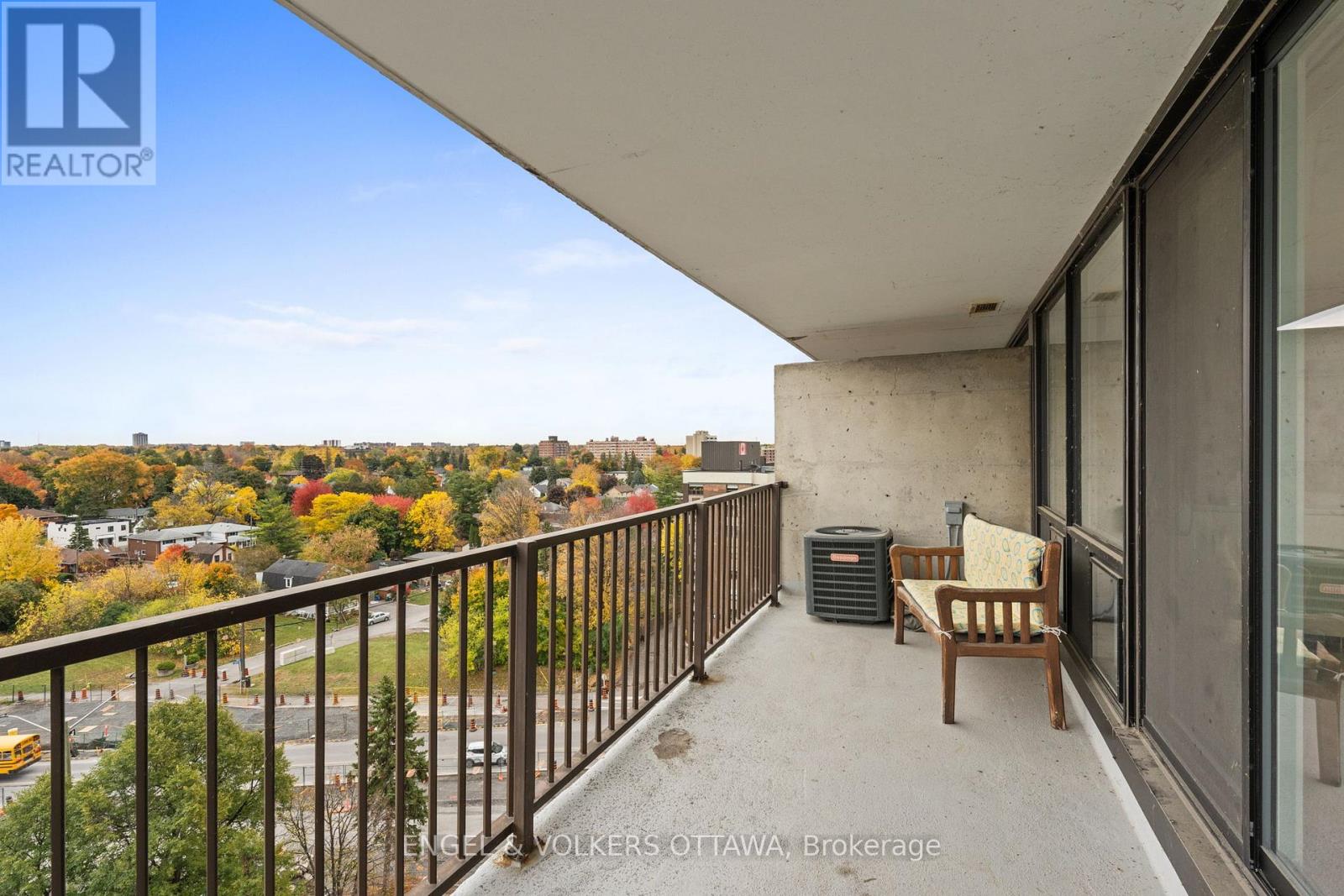 1007 - 1195 Richmond Road