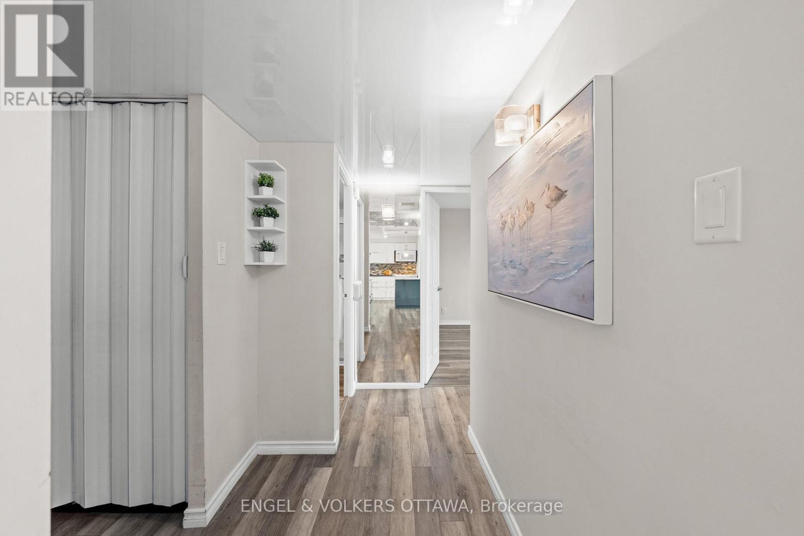 1007 - 1195 Richmond Road