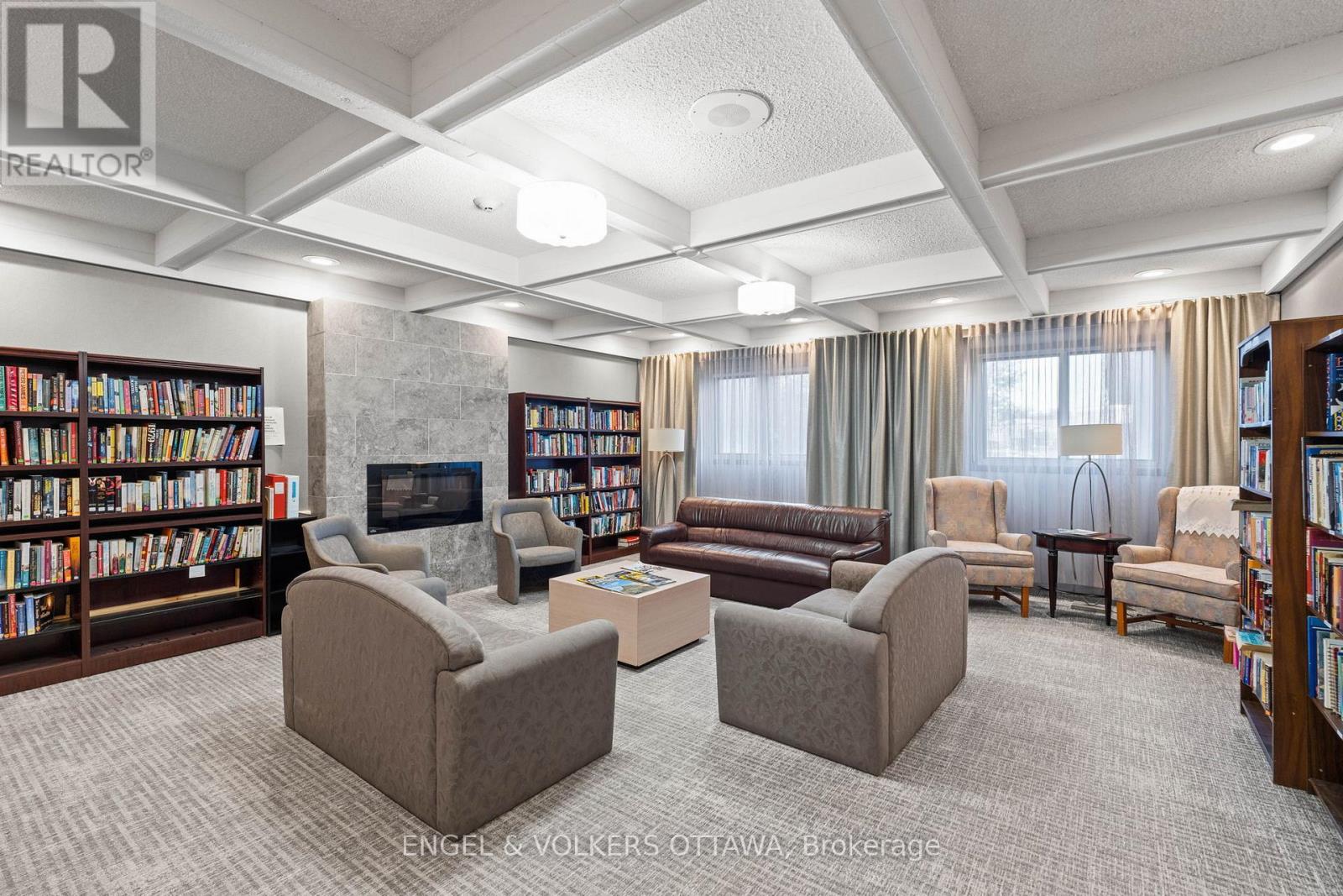 1007 - 1195 Richmond Road