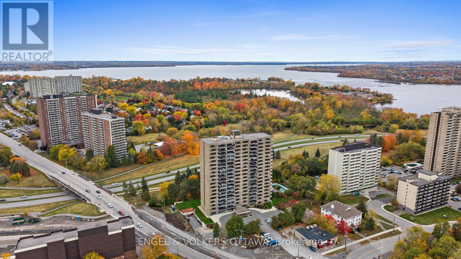 1007 - 1195 Richmond Road