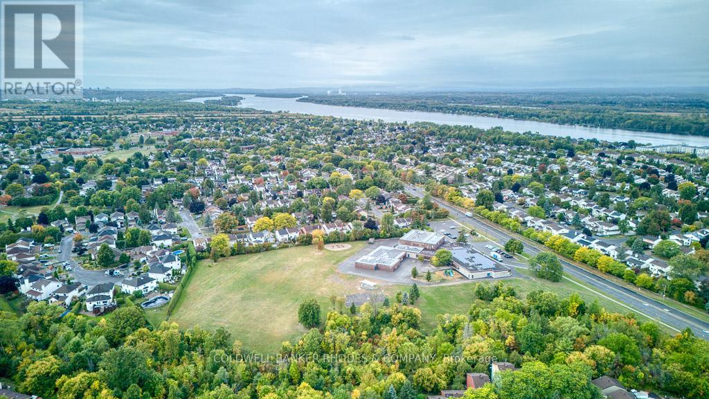 18 - 6475 Colony Square