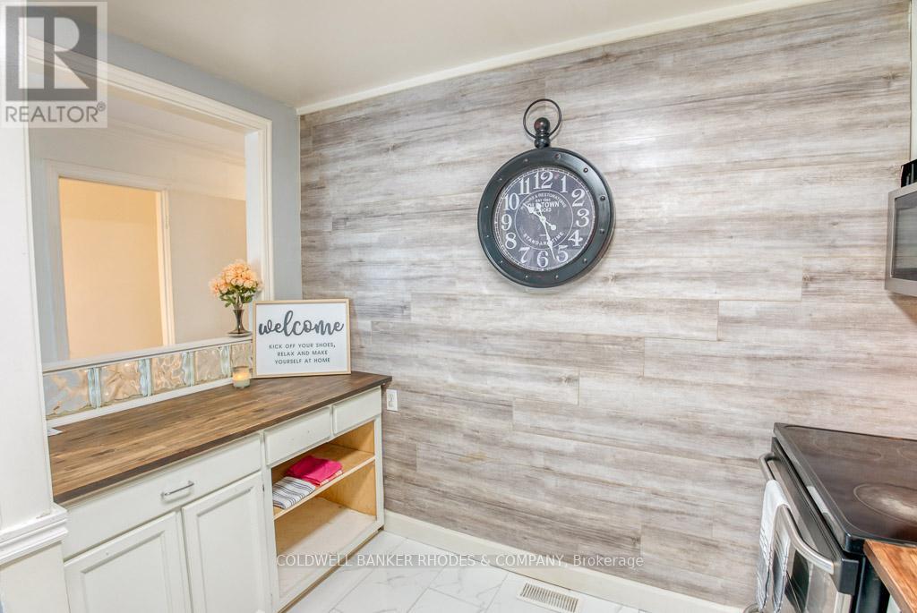 18 - 6475 Colony Square