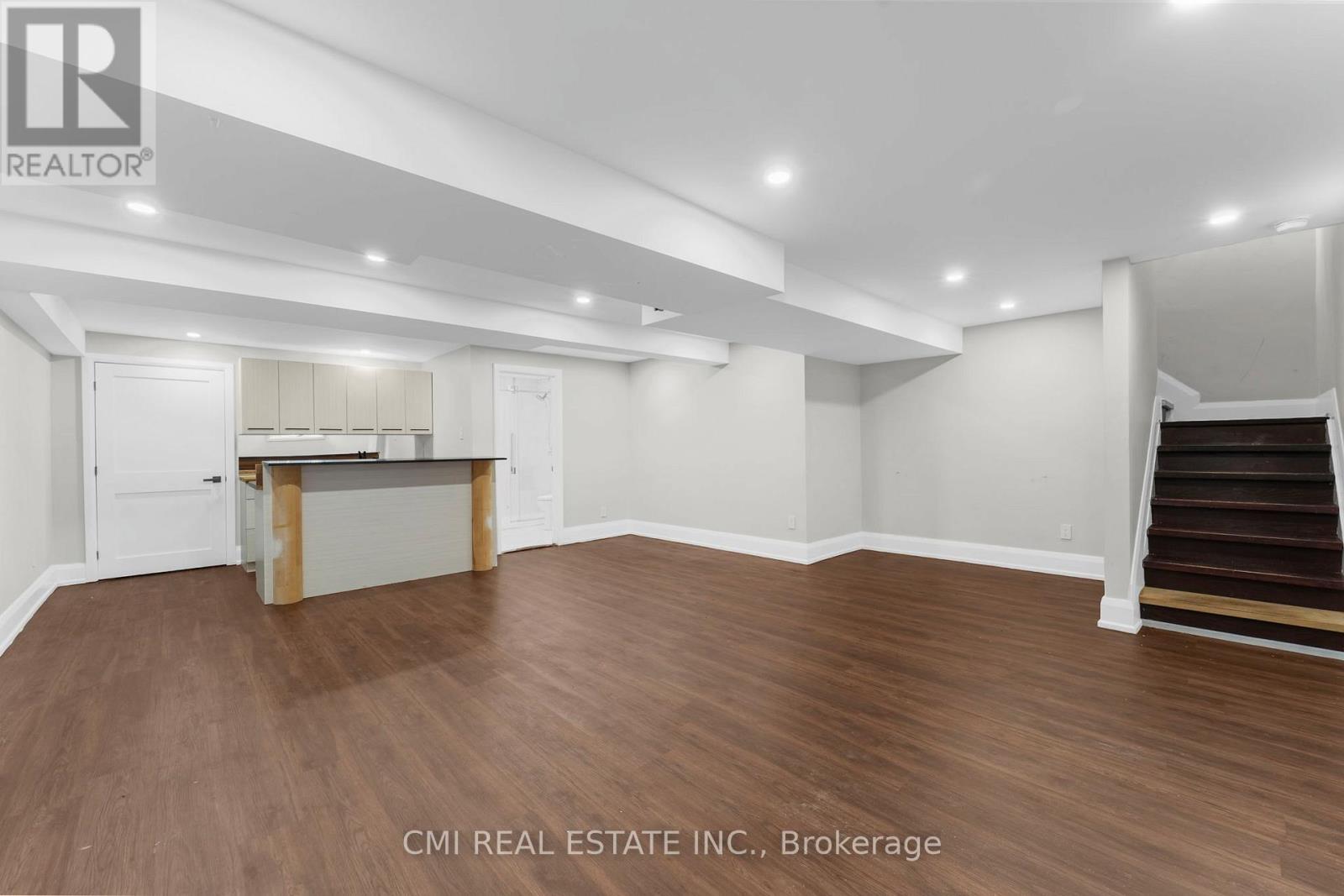 2172 Valenceville Crescent