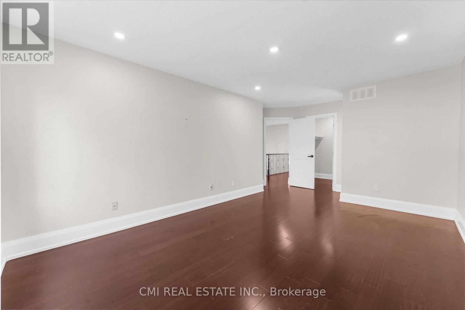 2172 Valenceville Crescent