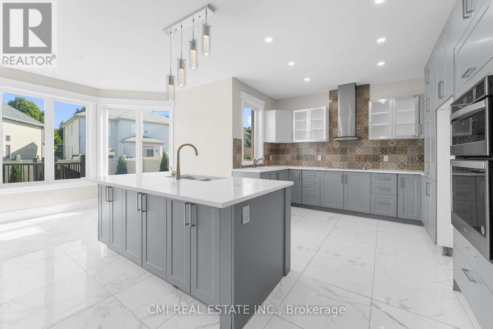 2172 Valenceville Crescent