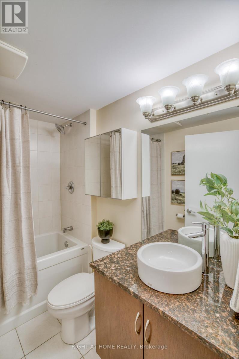 #206 - 1433 Wellington Street W