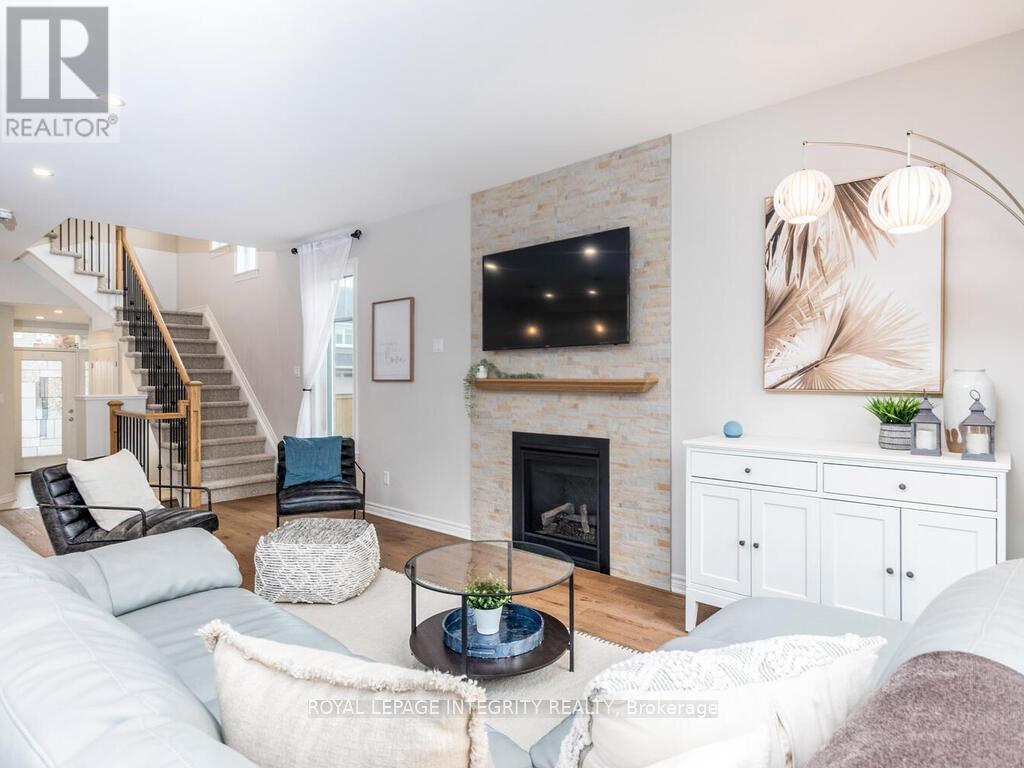 633 Cartographe Street