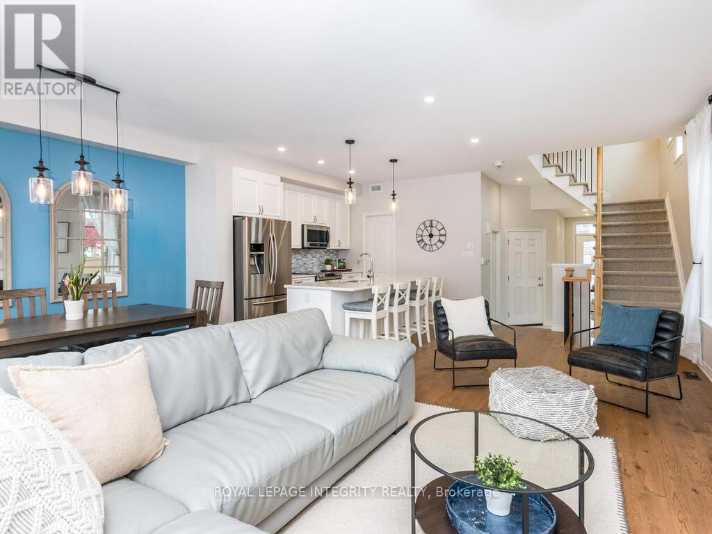 633 Cartographe Street