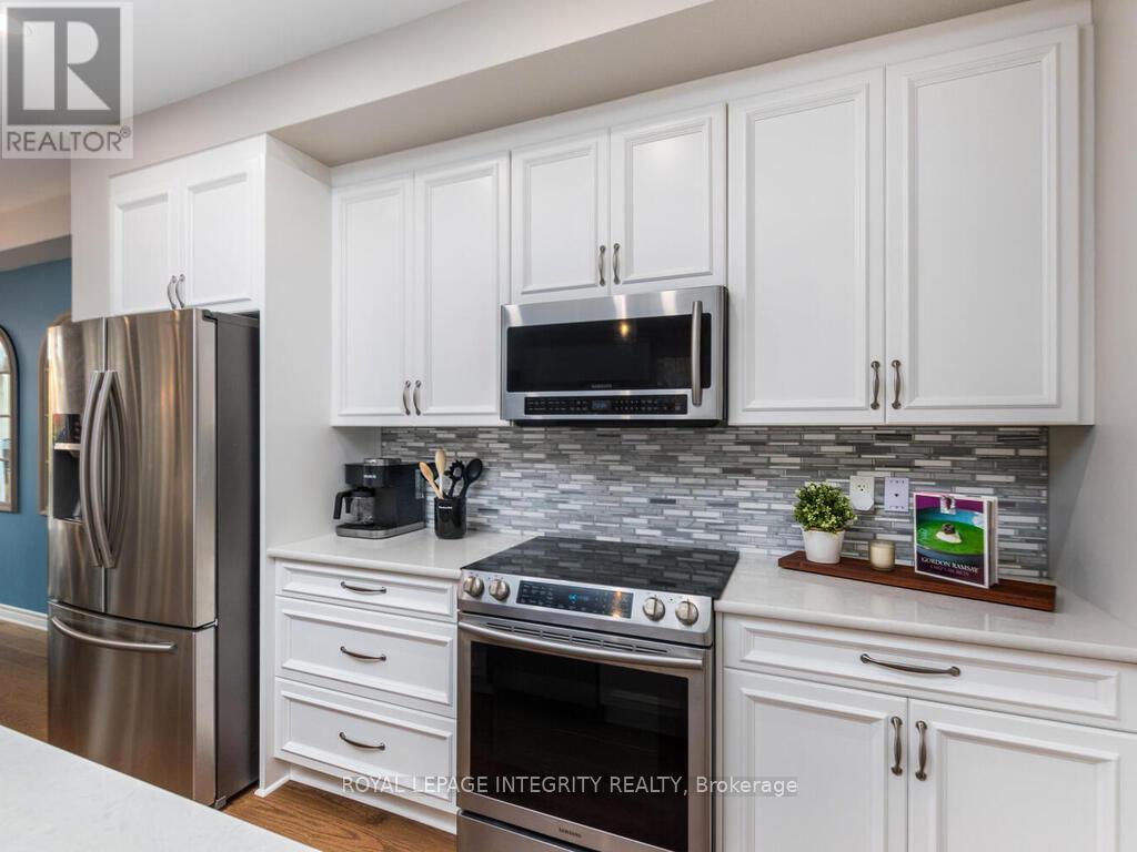 633 Cartographe Street