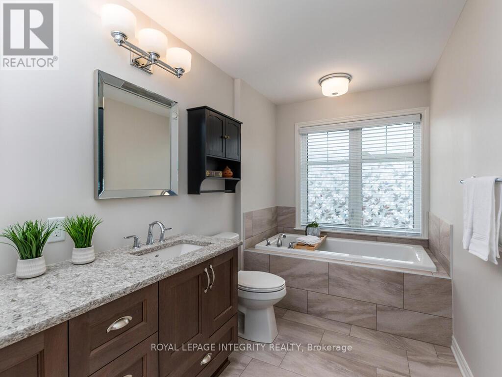 633 Cartographe Street