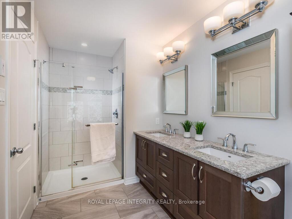 633 Cartographe Street