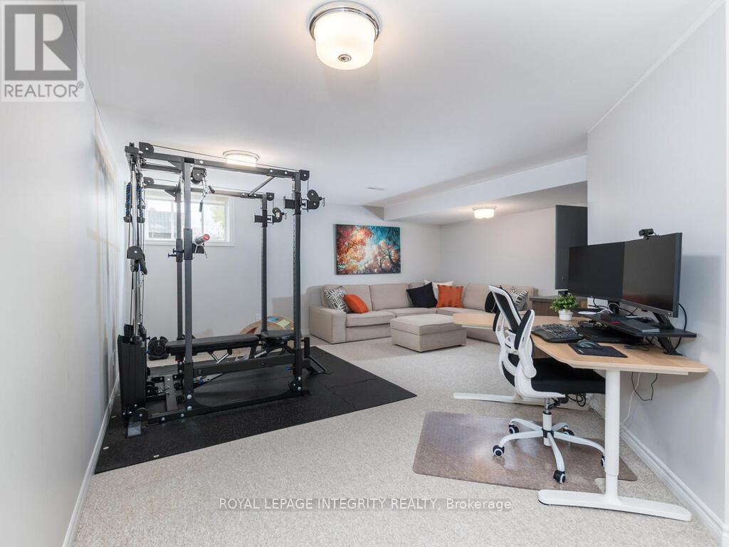 633 Cartographe Street